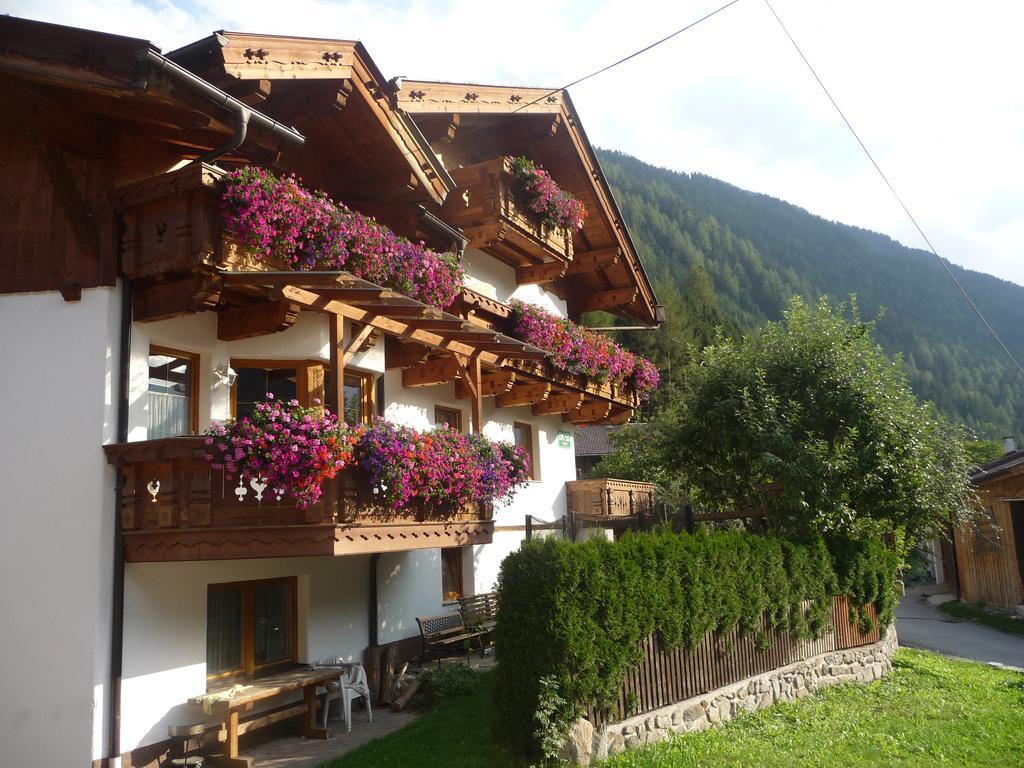 Familie Neunhaeuserer Neustift im Stubaital Exteriör bild